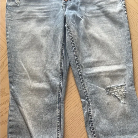 Edge Light Blue Ankle Jeans with Distressed Detail - Picture 5 of 10